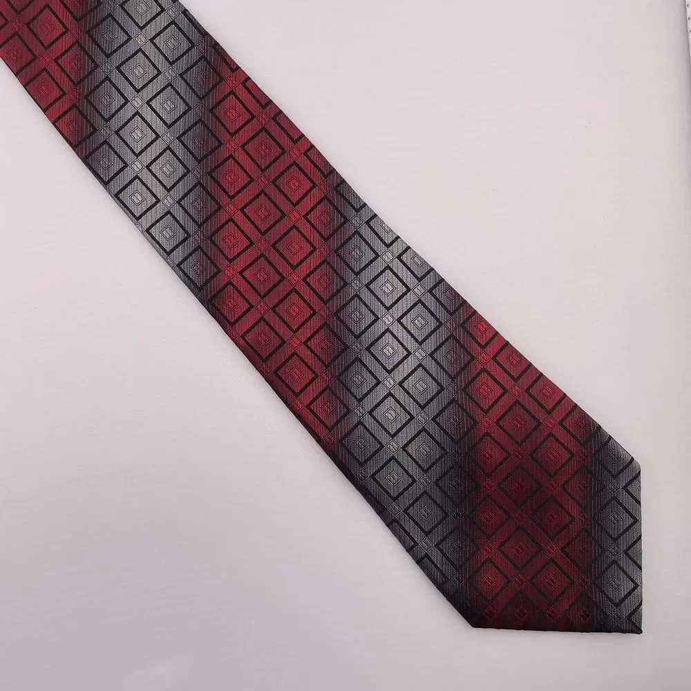 CROFT & BARROW Men's Designer Silk Necktie Red Gray Handmade‎ China 61